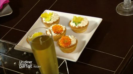 Voir la recette : Cupcake salé dinde citronnelle glaçage coriandre