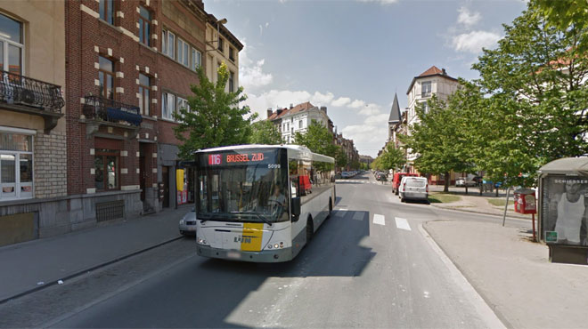 Un bus De à nouveau caillassé à Anderlecht le soir du réveillon Noël - RTL Info