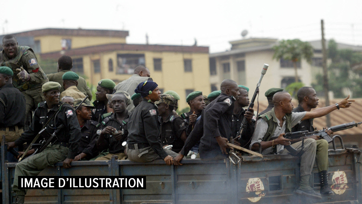 Uomo bruciato a morte dalla folla inferocita in Nigeria