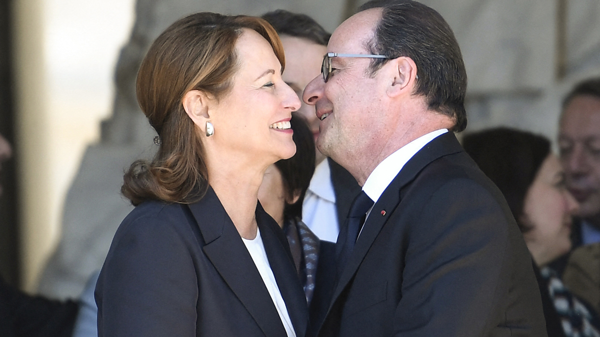 Uno sguardo al fastidio di François Hollande quando Segolene Royal gli ha chiesto di sposarlo in TV