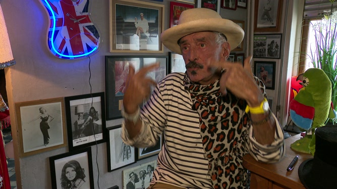 Nouveau combat gagné contre Plastic Bertrand: Lou Deprijck revient sur  cette collaboration compliquée | RTL Info