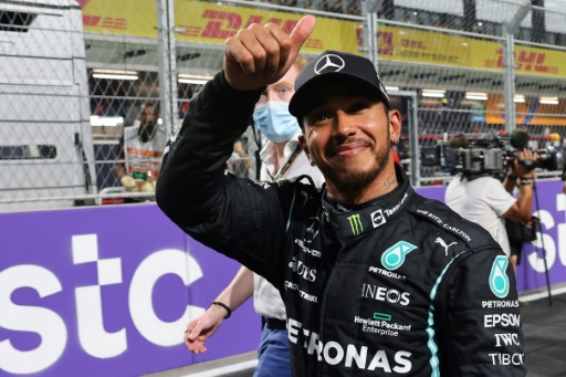 F1 GP de Arabia Saudita: Verstappen le da a Hamilton la pole crucial