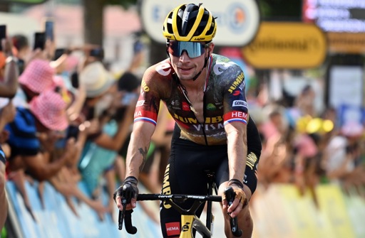 Roglic fietst weer twee weken voor de Vuelta