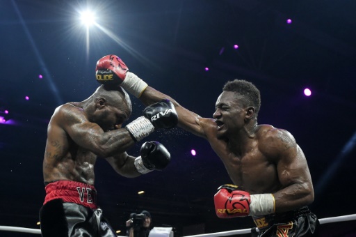 Boxeo: Ganador de Vaughn Alexander, Mbilli continúa con su tiro limpio